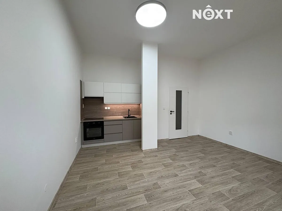 Pronájem bytu 1+kk 28 m²